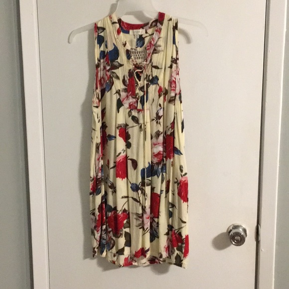 Dress - Picture 1 of 2